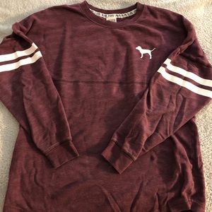 Maroon crew neck t-shirt!
